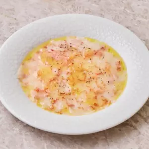 Крудо из красных лангустинов с икрой юдзу